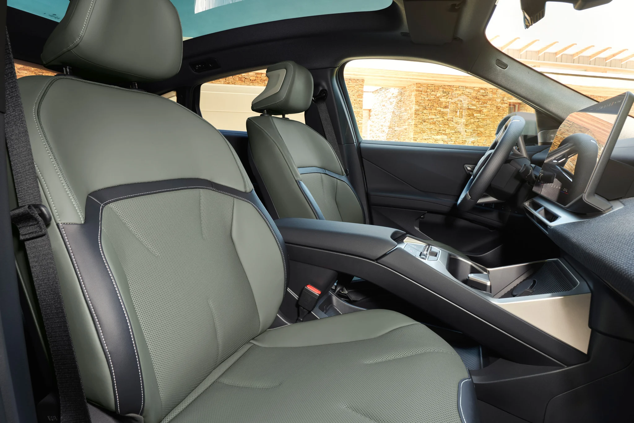 all-new-bmw-ix4-ra-mat-tinhte-26.jpg