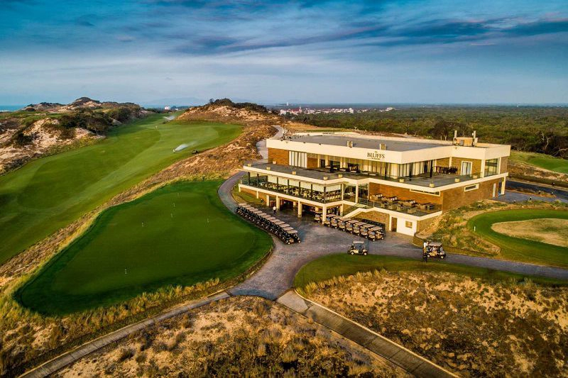 Chơi golf ở Hồ Tràm: Mọi người ưu tiên chất lượng sân hay trải nghiệm nghỉ dưỡng?