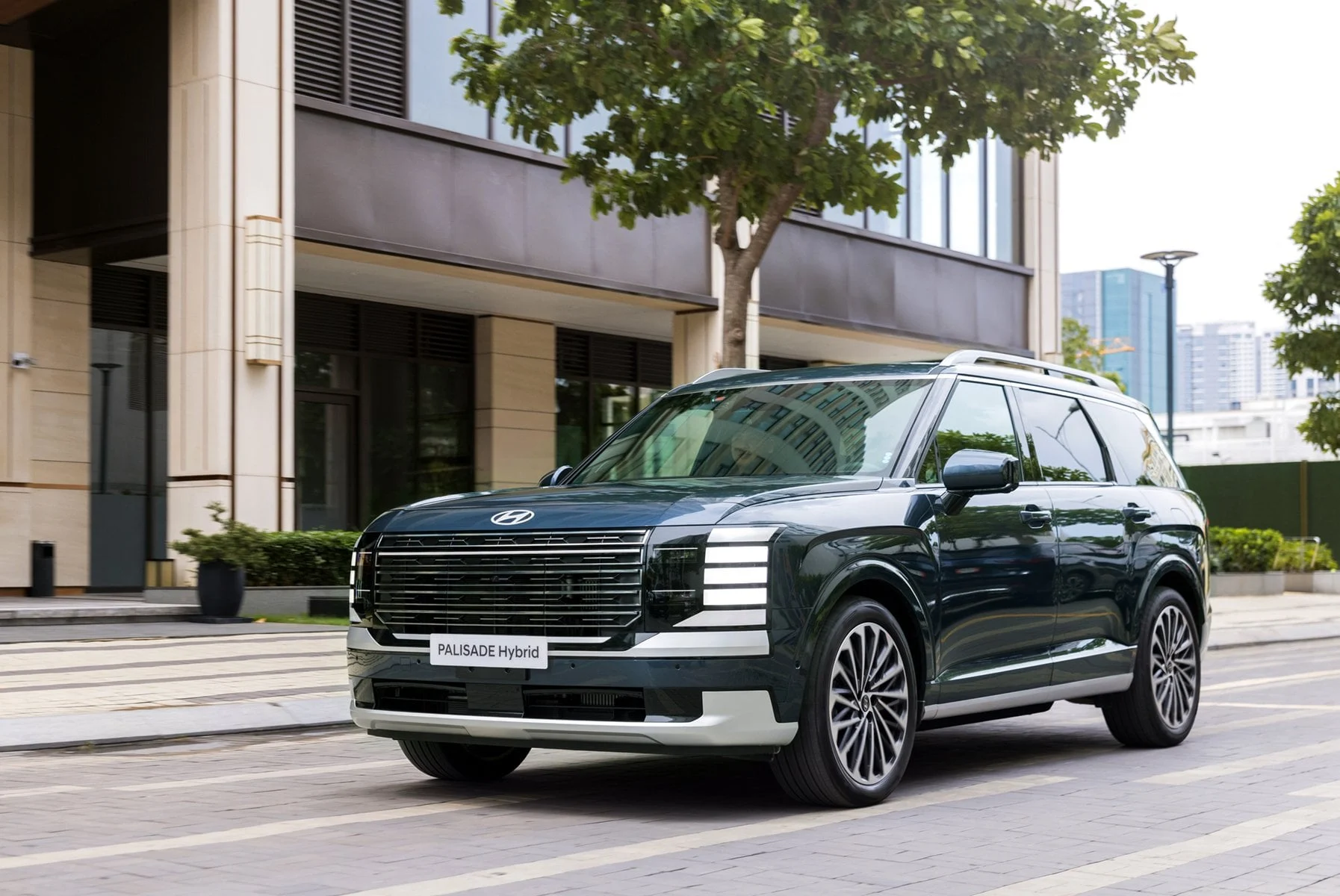 Hyundai Palisade Hybrid chốt giá từ 1,499 tỷ đồng tại Việt Nam