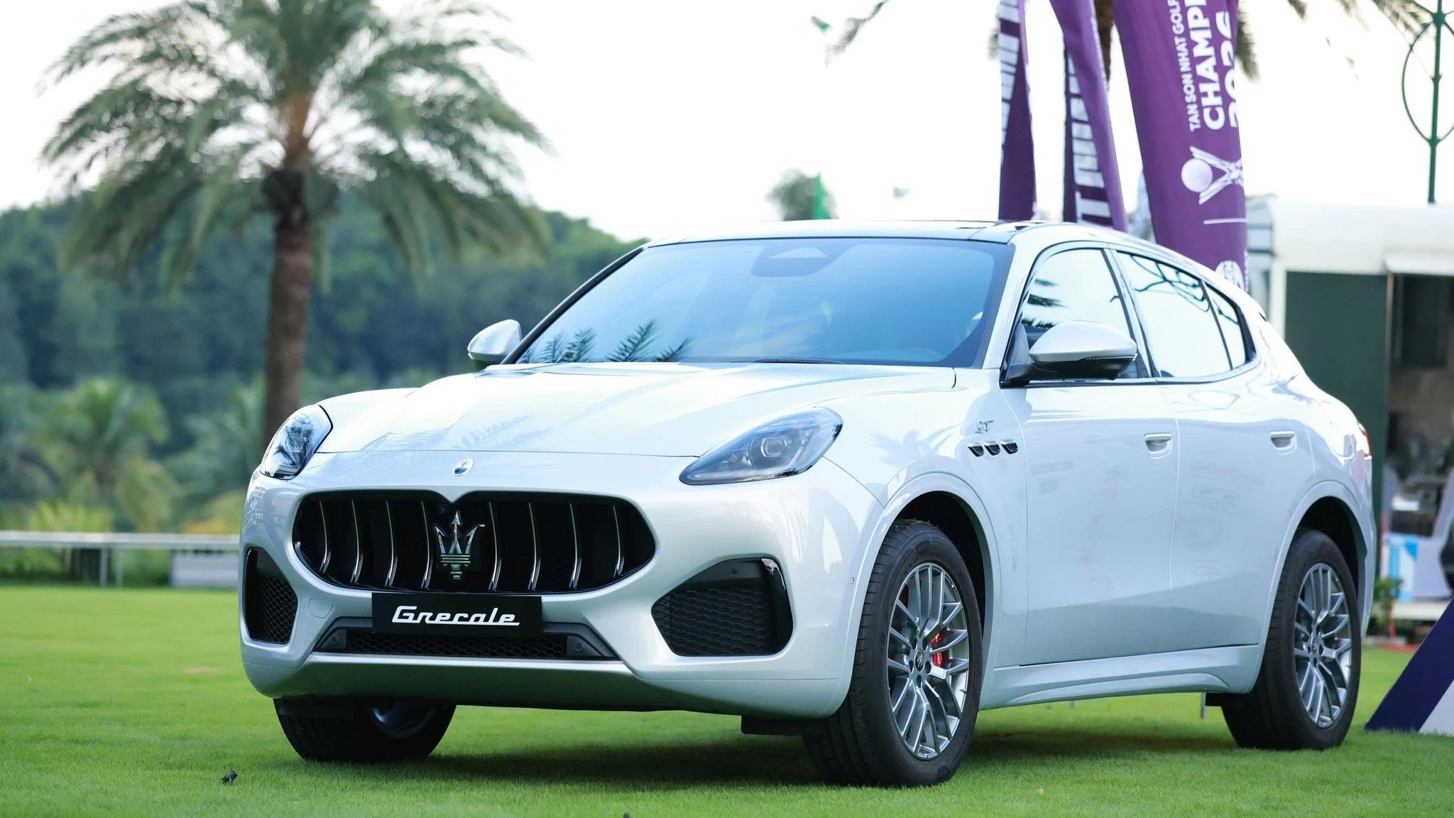 Golfer Phạm Thành Giang giành Maserati Grecale gần 4 tỷ nhờ cú Hole-in-One tại Tân Sơn Nhất