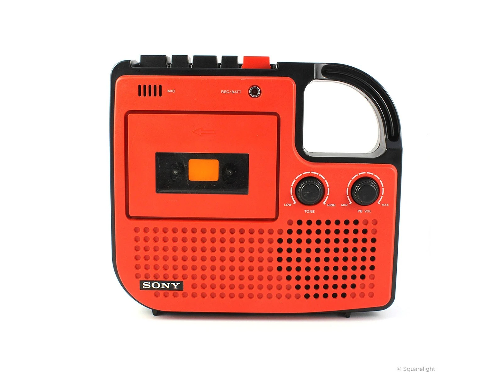 Sony Cassette-Corder TC-64 (1975): máy ghi âm cassette xách tay có quai cầm liền thân