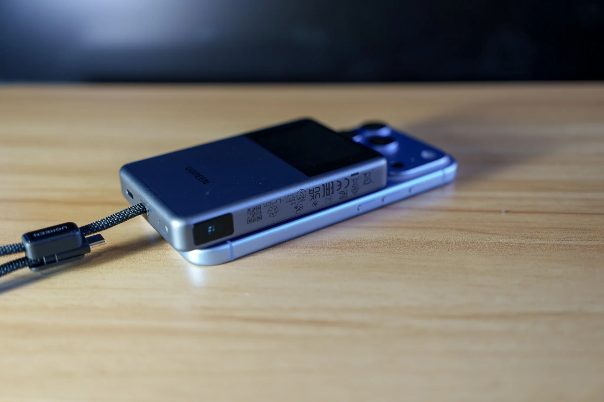 Pin MagSafe 25W của UGREEN có tản nhiệt chất lỏng, mát hơn khoảng 10 độ C