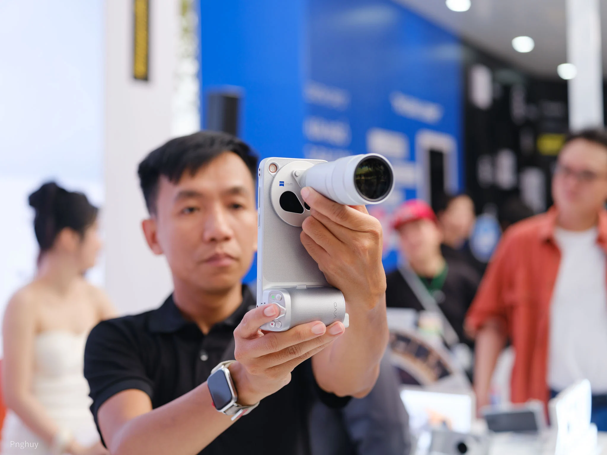 vivo X500 Series về Việt Nam: hỗ trợ gắn ống kính 400mm, cấu hình mạnh, chưa có giá cụ thể