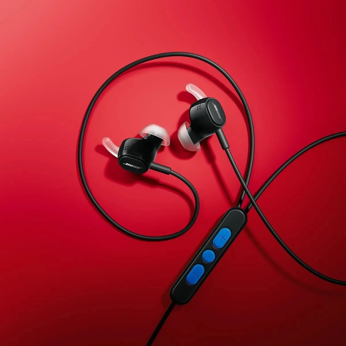 Bose quay lại tai nghe có dây sau hơn 10 năm, lần này mượn điện cổng USB-C để chống ồn
