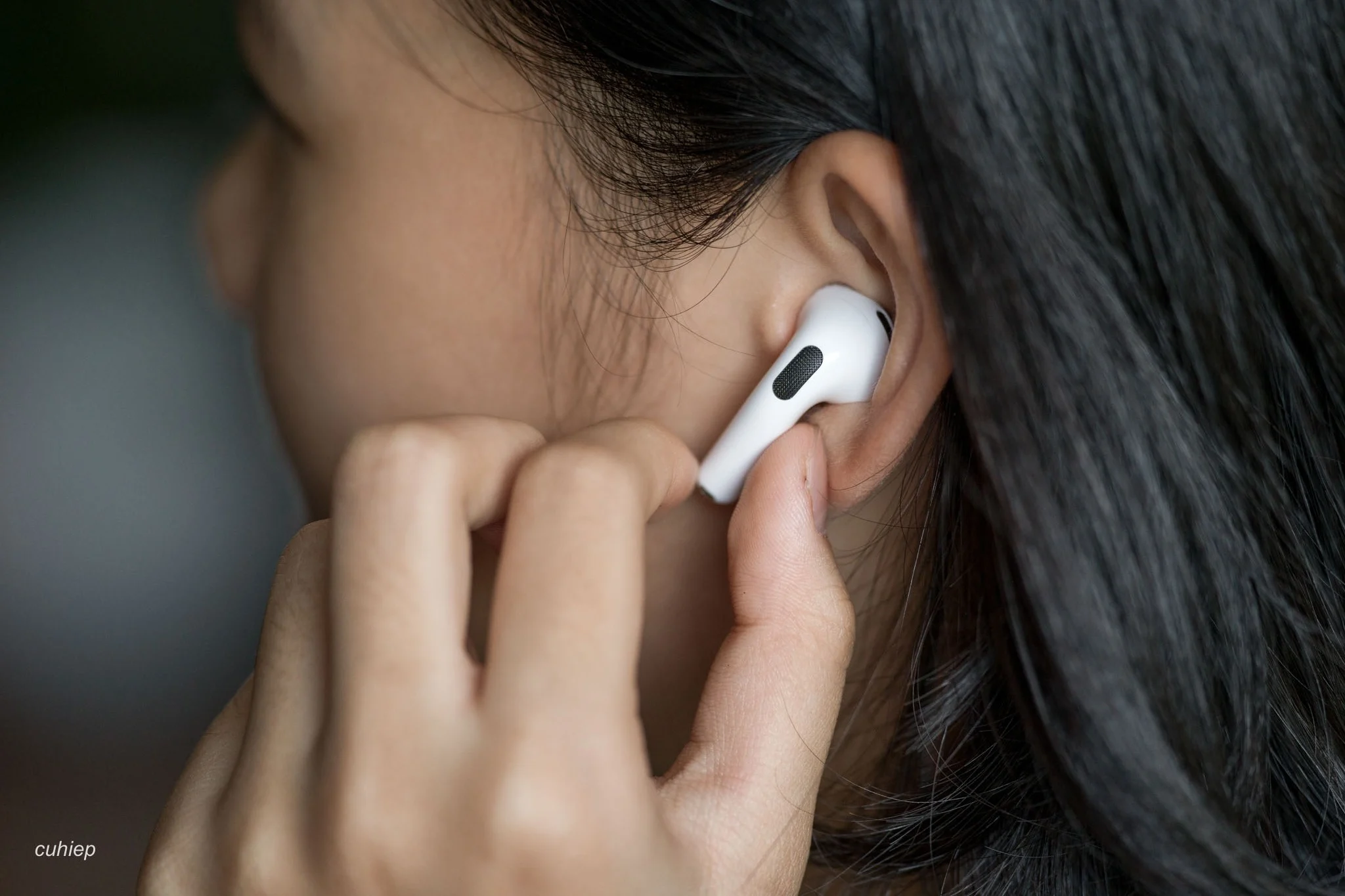 airpods5-04-vuot-am-luong.jpg