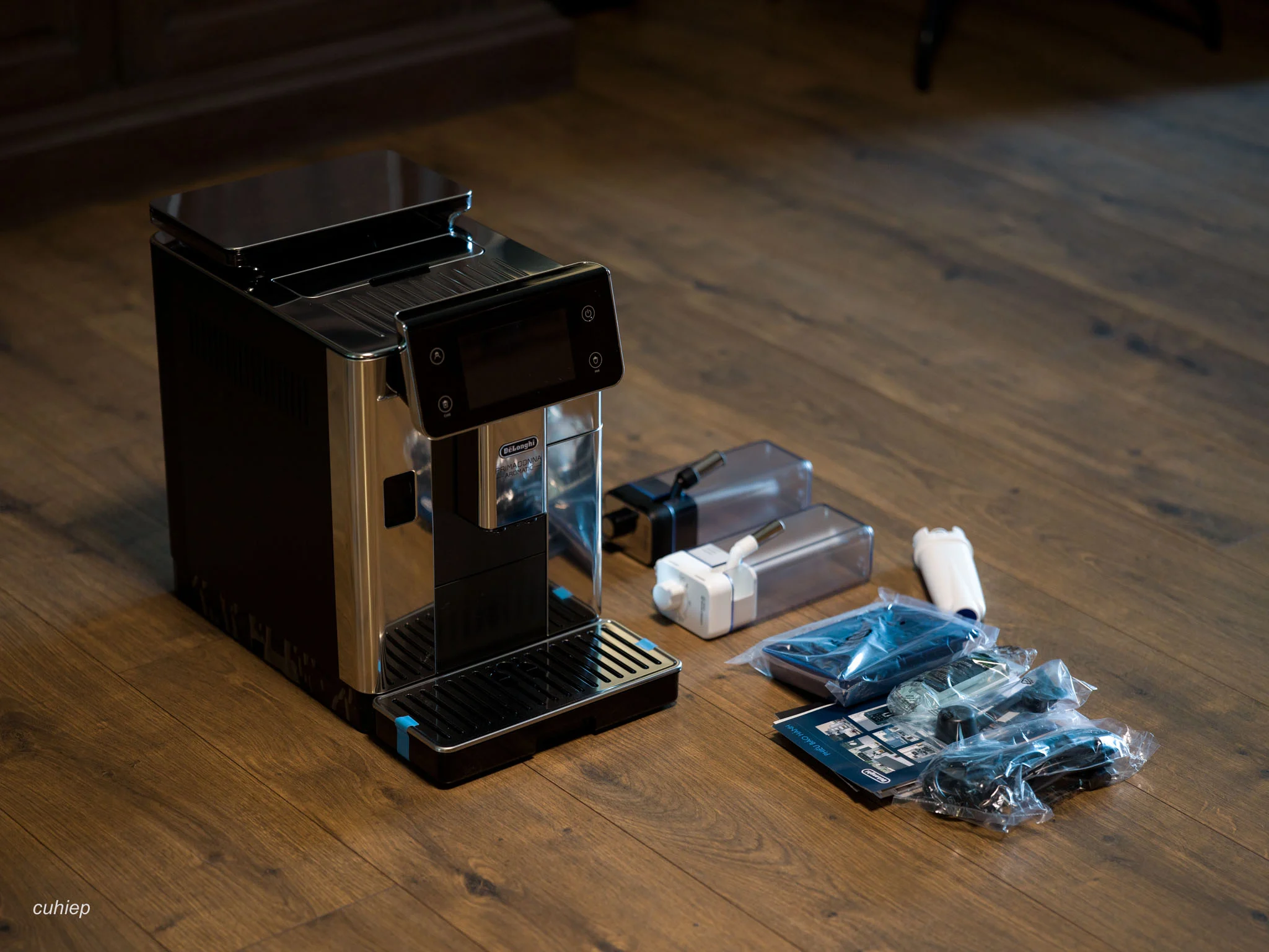 Unbox và setup: DeLonghi Primadonna Aromatic, máy pha cafe cao cấp làm ở Ý
