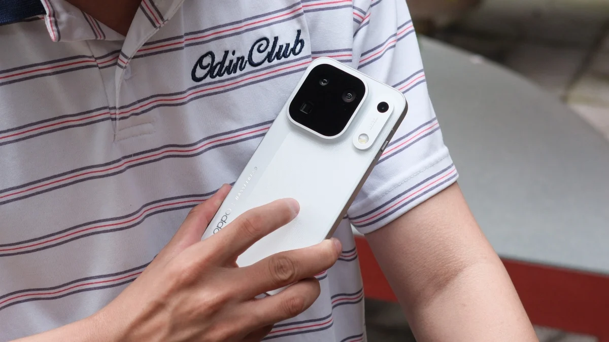 Các món đồ chơi công nghệ đi kèm OPPO Find X10 Pro Max