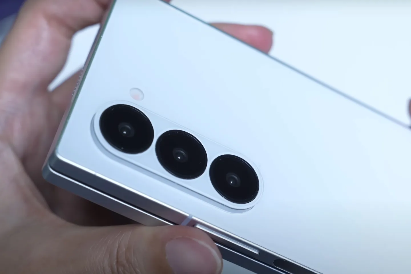 Lộ hình ảnh của Galaxy Z Fold6