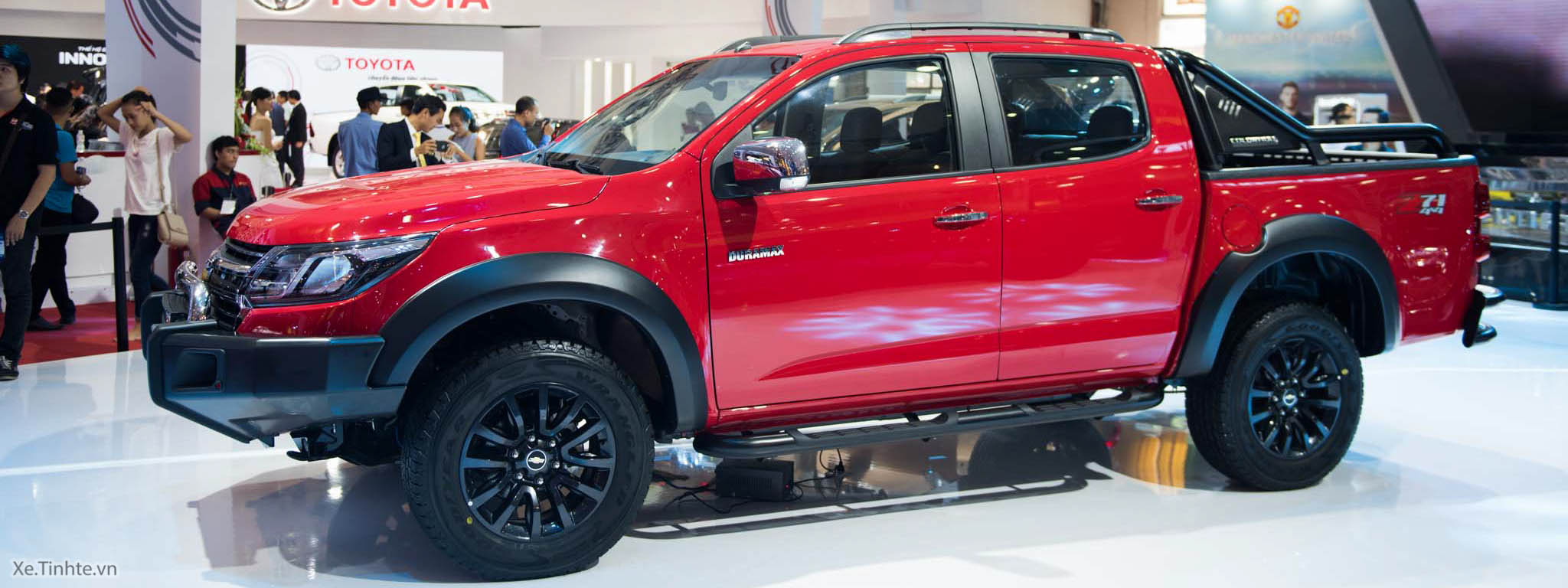 [VMS 2016] Chevrolet ra mắt Colorado 2017, bổ sung công nghệ, 5 phiên bản, giá từ 619 triệu