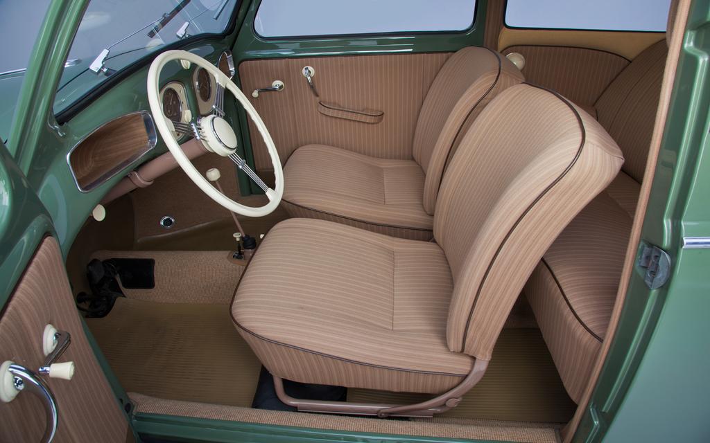 1952-volkswagen-beetle-front-seating.jpg