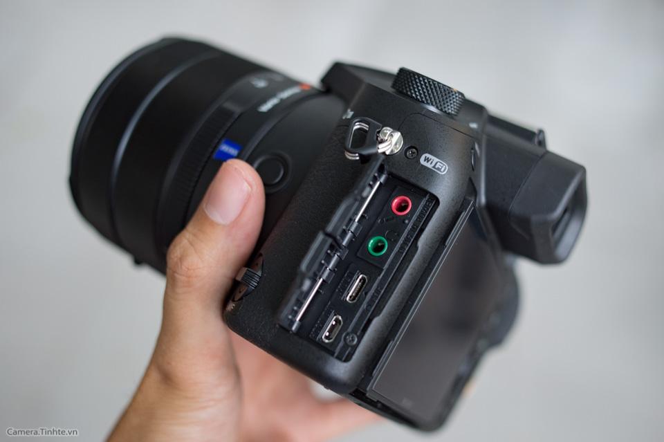 Sony_Cyber-shot_RX10_III_tinhte_8.jpg