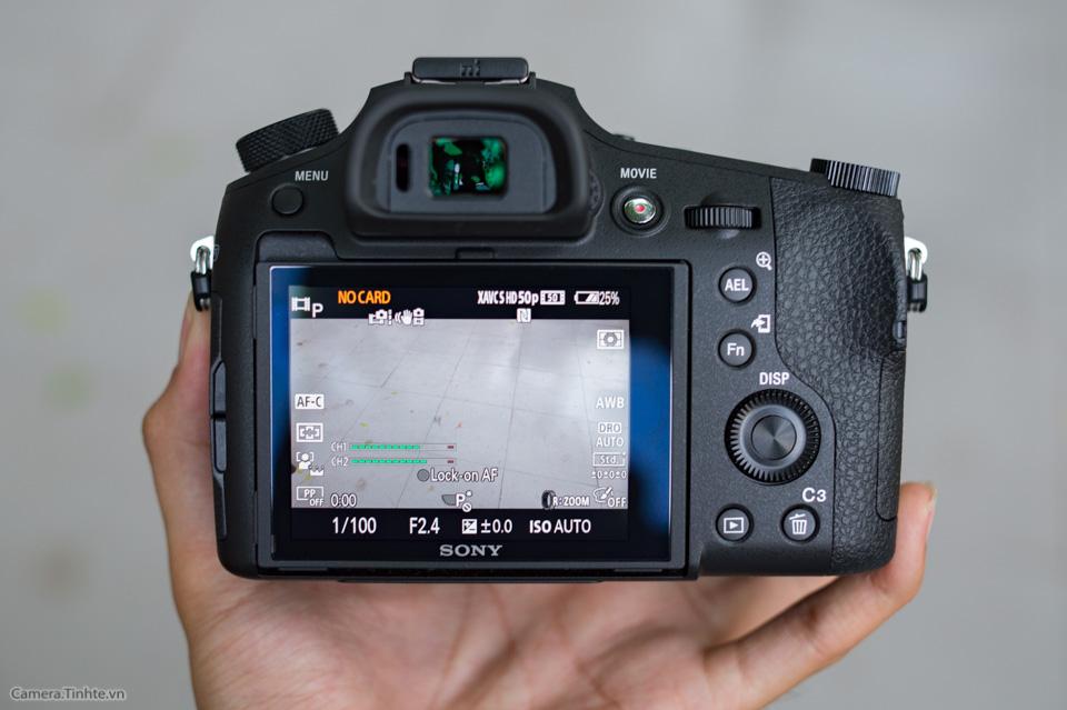 Sony_Cyber-shot_RX10_III_tinhte_9.jpg