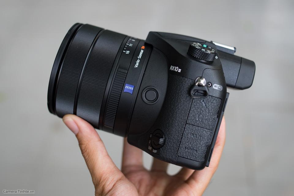 Sony_Cyber-shot_RX10_III_tinhte_18.jpg