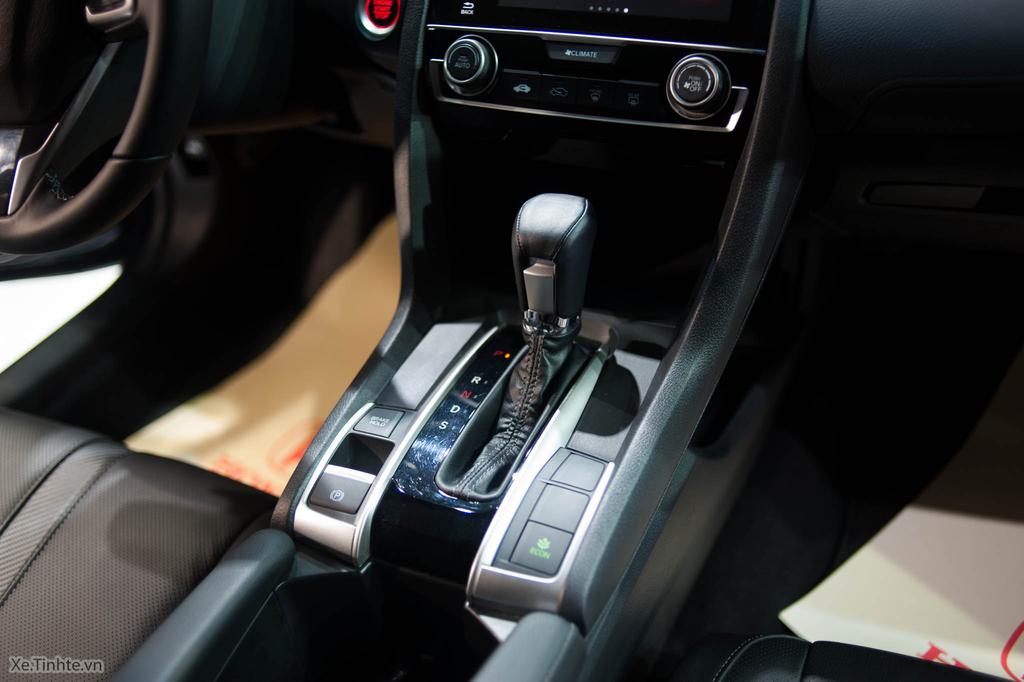 Xe.Tinhte.vn-Honda-Civic-2016-37.JPG
