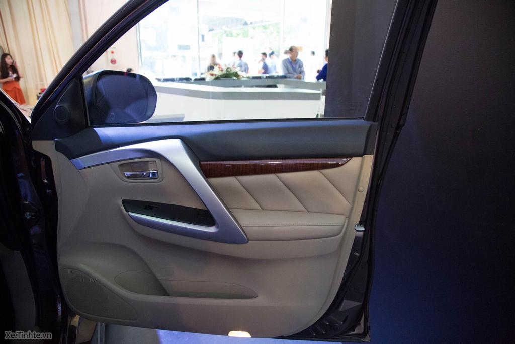 Pajero2017-10.jpg