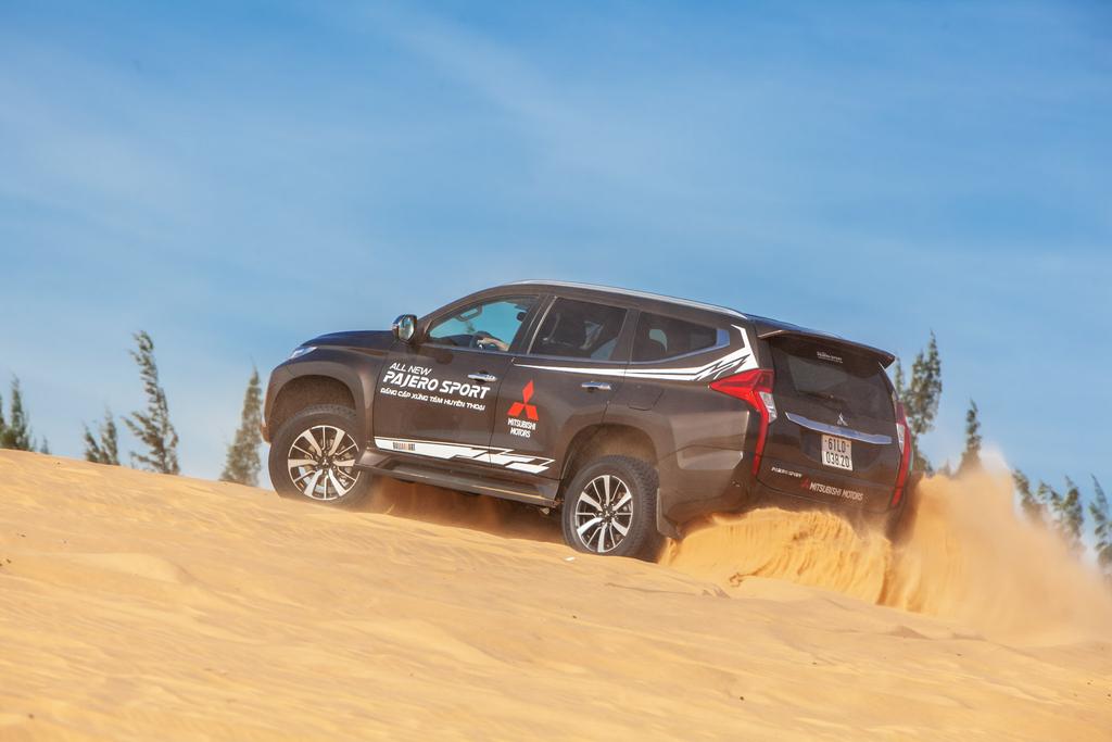 tinhte.mitsubishi.pajero-4.jpg