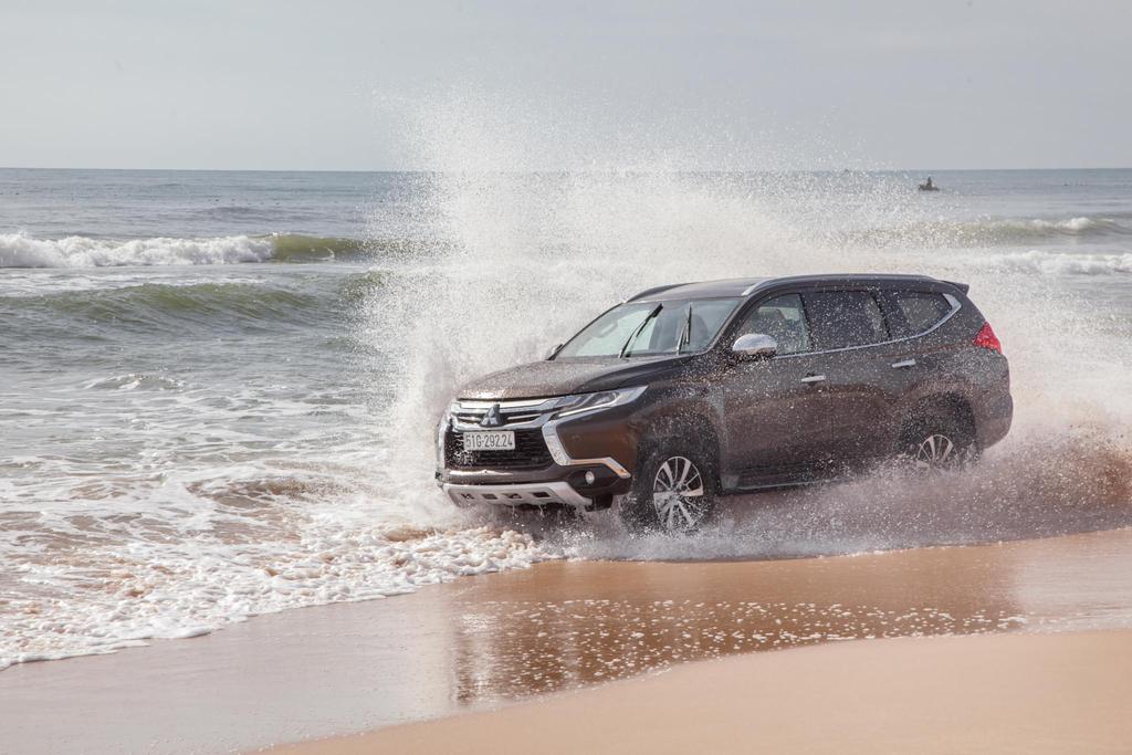 tinhte.mitsubishi.pajero-15.jpg
