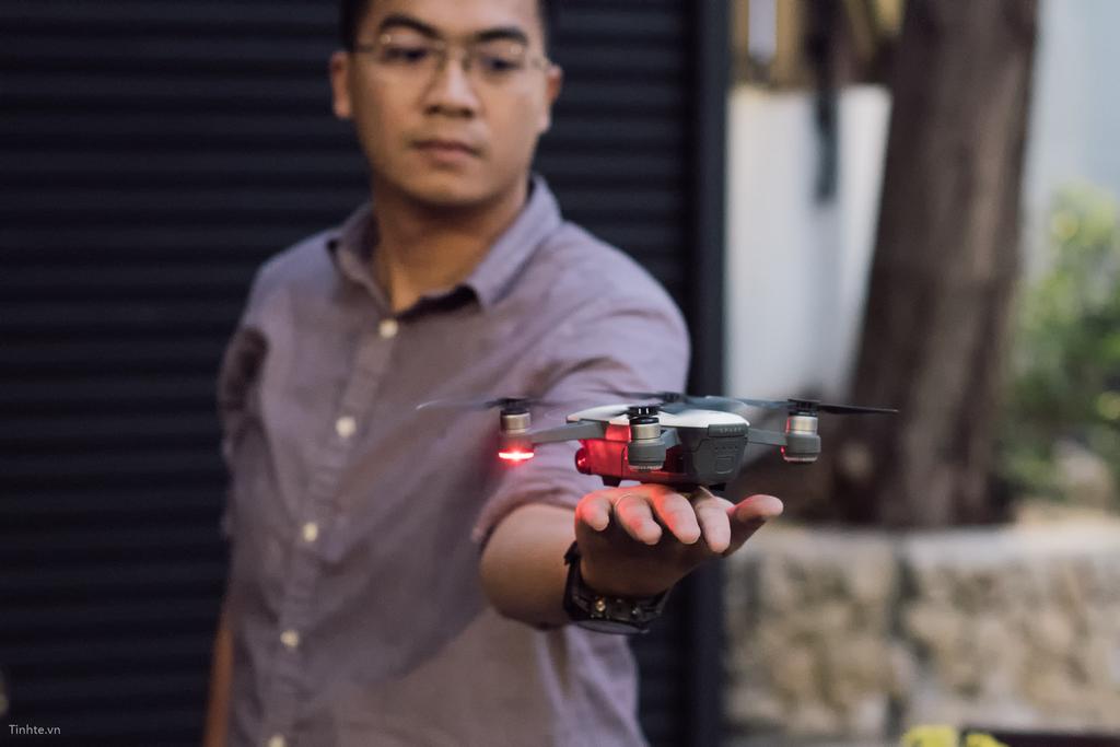 tinhte_tren_tay_dji_spark_ (10).jpg