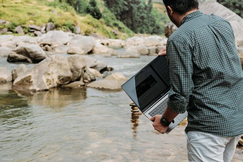 tinhte_bo_anh_laptop_lg_gram_14_4.jpg