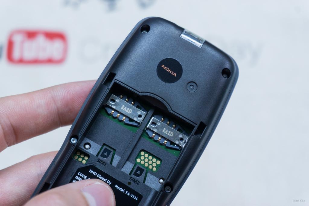 Nokia 106 2018-13.jpg