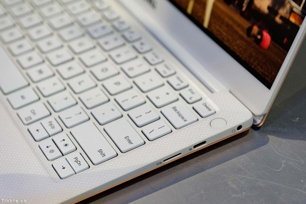 Dell_XPS_13_9380_2019_ces2019_tinhte_5.jpg