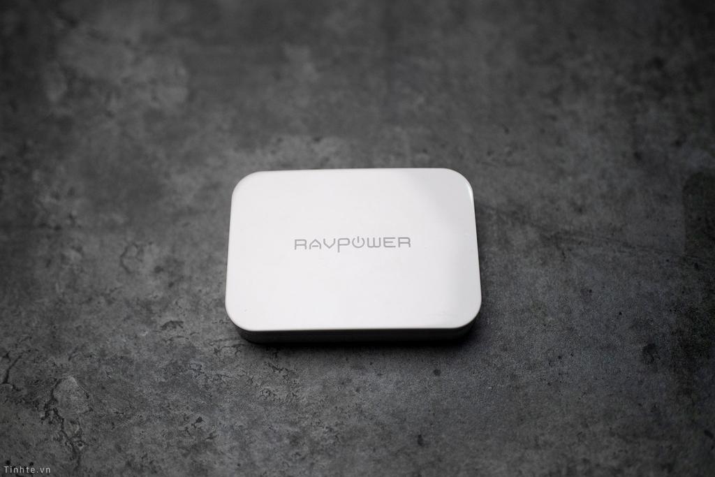 trên_tay_cục_sạc_RAVPower_45W_tinhte_1.jpg