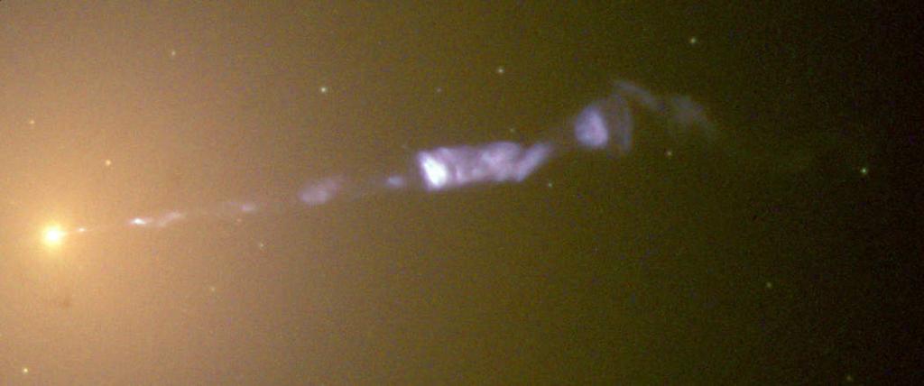 m87-jet-1050.jpg