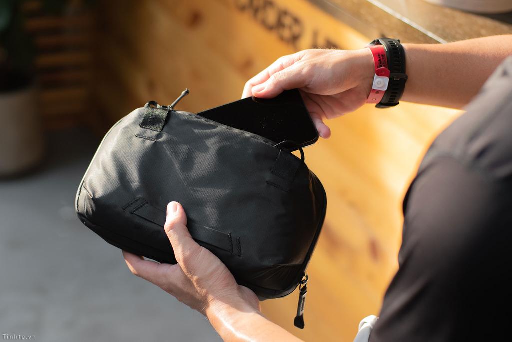 tinhte_peak_design_tech_pouch_10.jpg