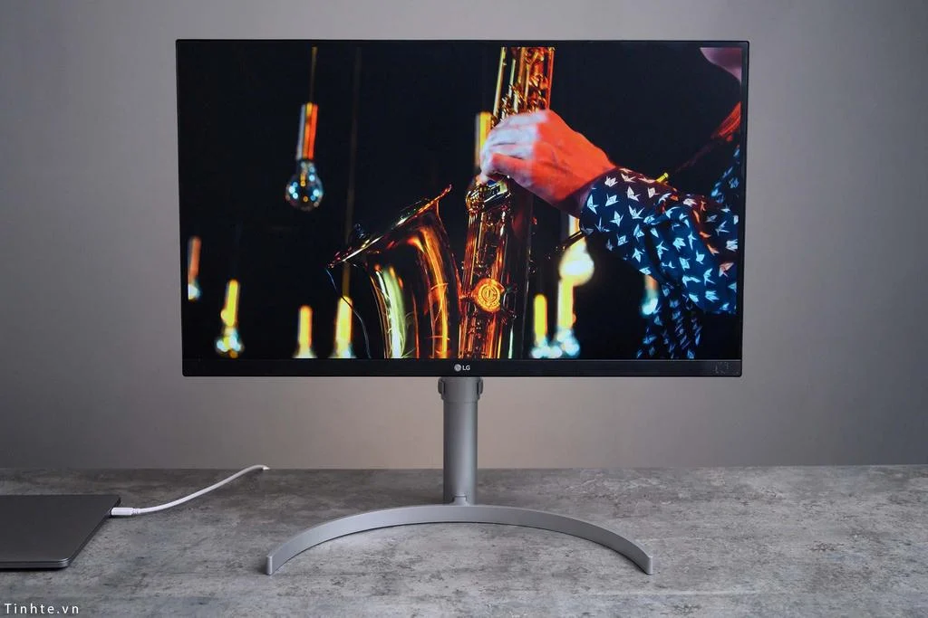 LG_27UL850_tinhte_6.jpg