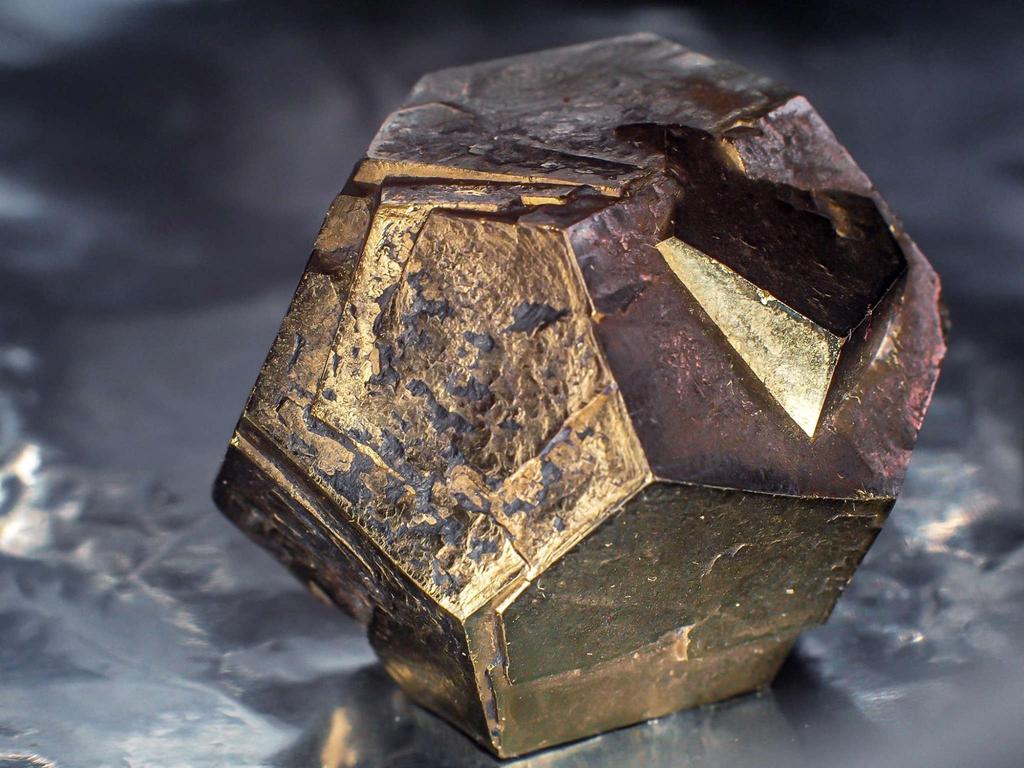 Sắt_sulfide.jpg