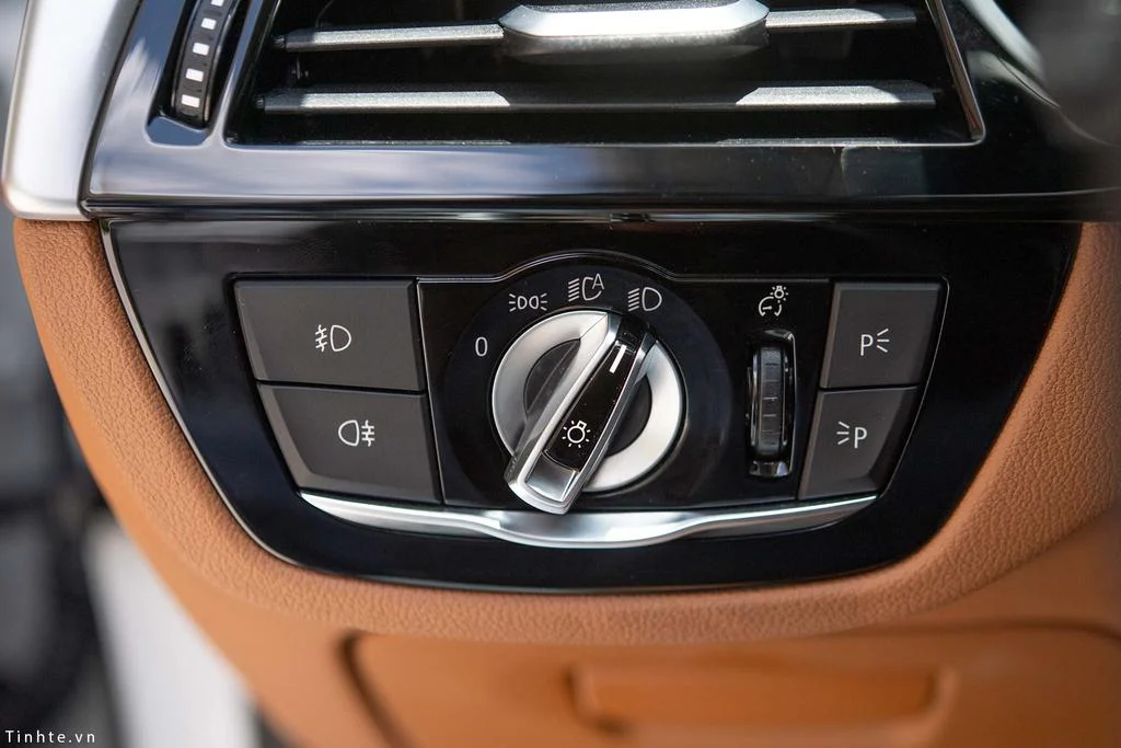 BMW_530i_G30_tinhte_24.jpg