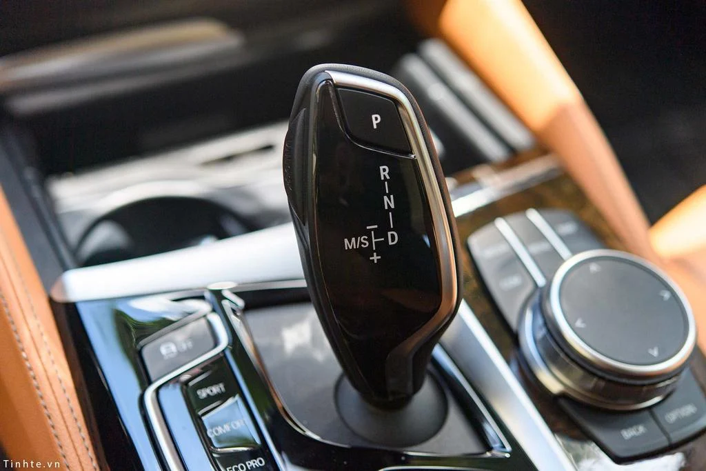 BMW_530i_G30_tinhte_31.jpg