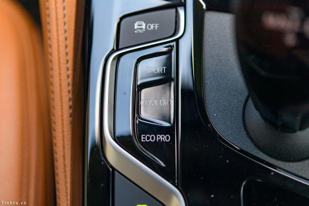 BMW_530i_G30_tinhte_33.jpg