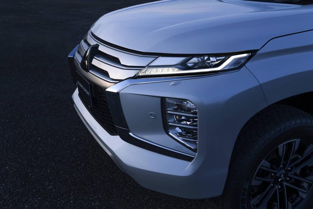 2020-mitsubishi-pajero-sport-4.jpg