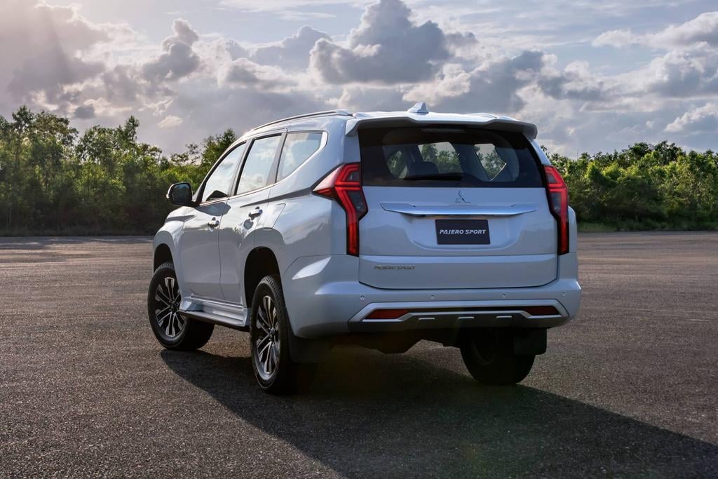 2020-mitsubishi-pajero-sport-19.jpg