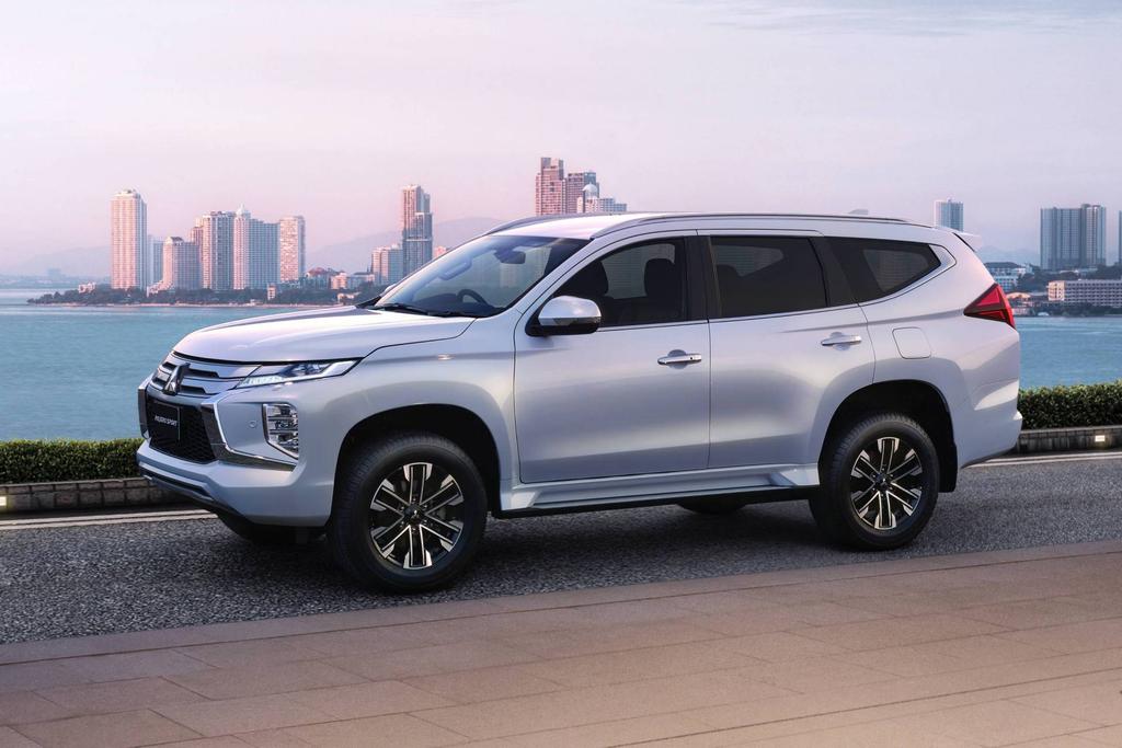 2020-mitsubishi-pajero-sport-26.jpg