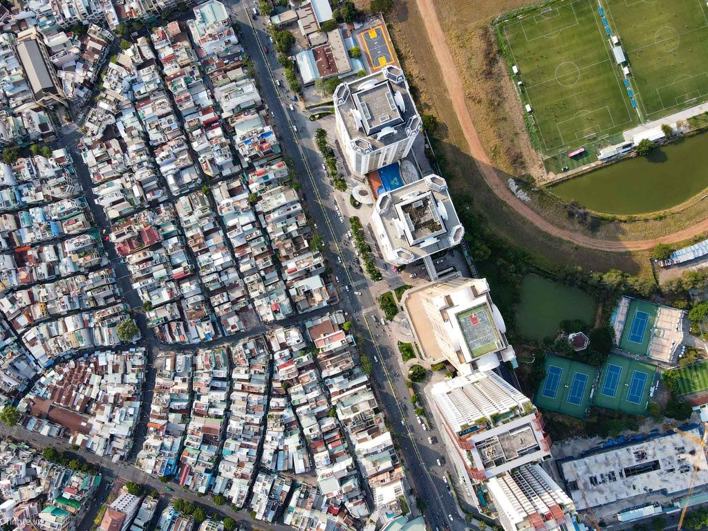 12MP_street.jpg