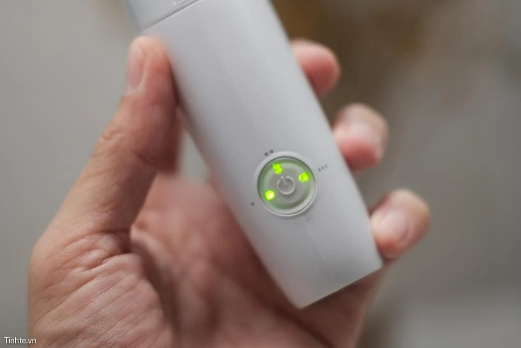 Tam_nuoc_Philips_Sonicare_AirFloss.jpg