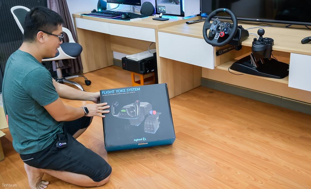 tinhte_logitech_flight_yoke_20.jpg