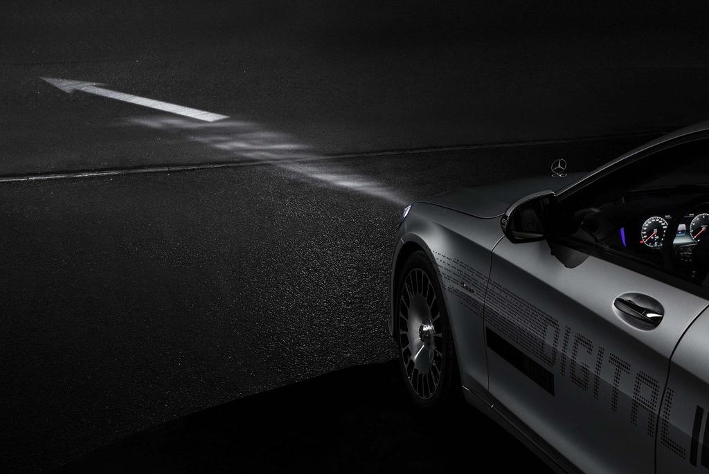 4257856_Mercedes-Benz_Digital_Light_gms18_tinhte_4.jpg
